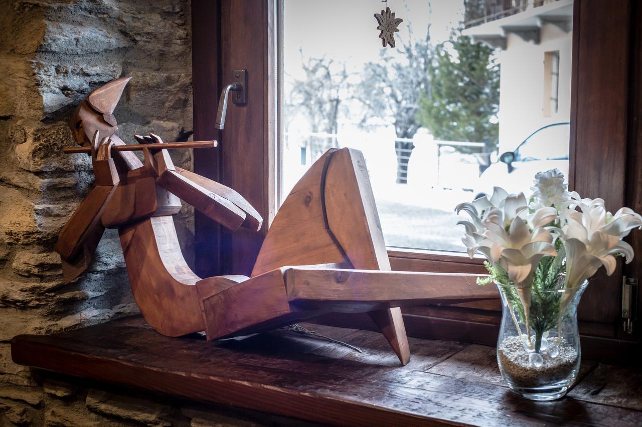 Lo Teisson Bed & Breakfast Pollein Dış mekan fotoğraf
